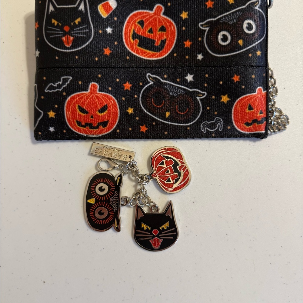 Harveys Trick or Treat Coin Purse - Picture 2 of 2